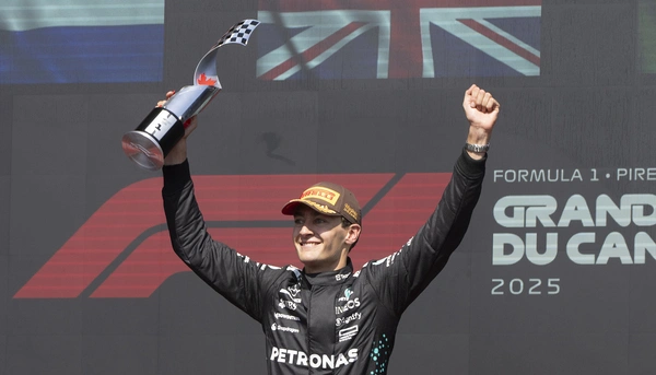 Podium Kemenangan George Russell