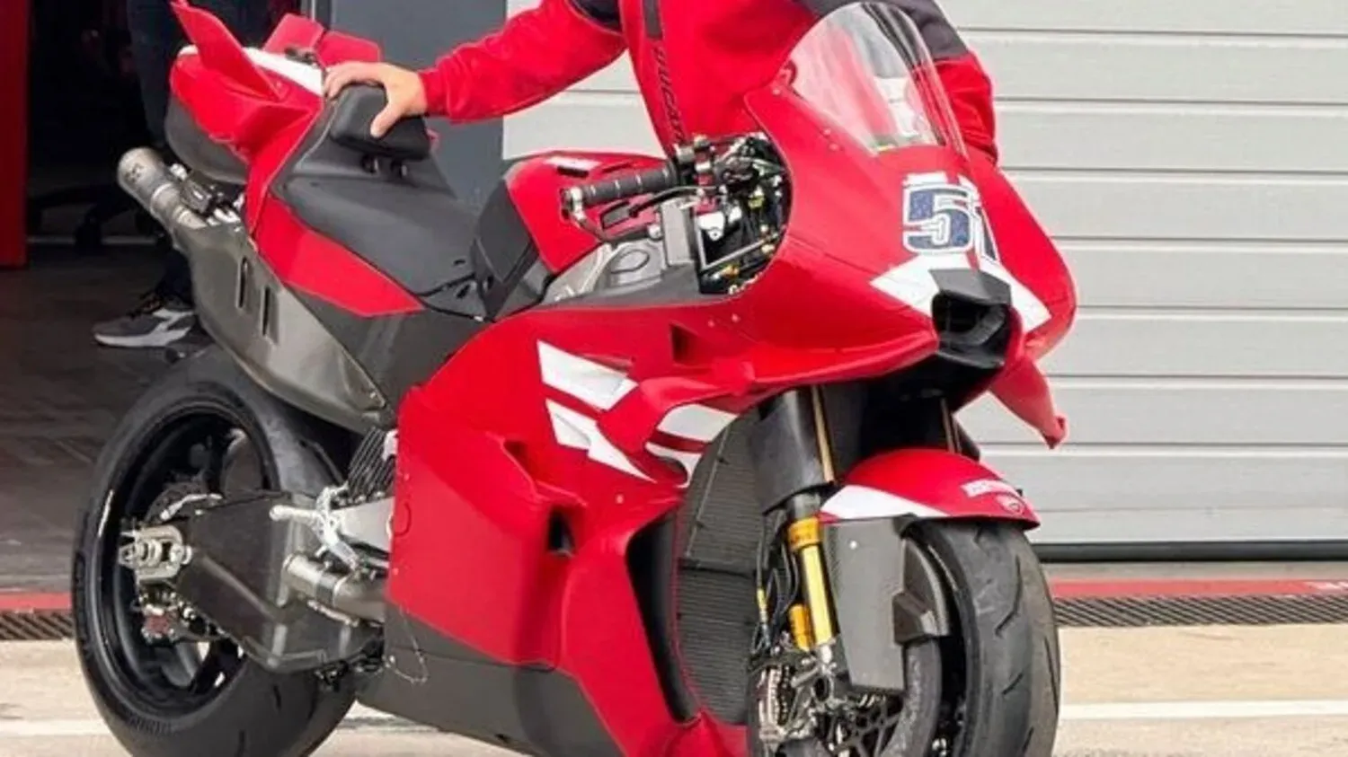 Ducati GP 27 Ducati 850 CC